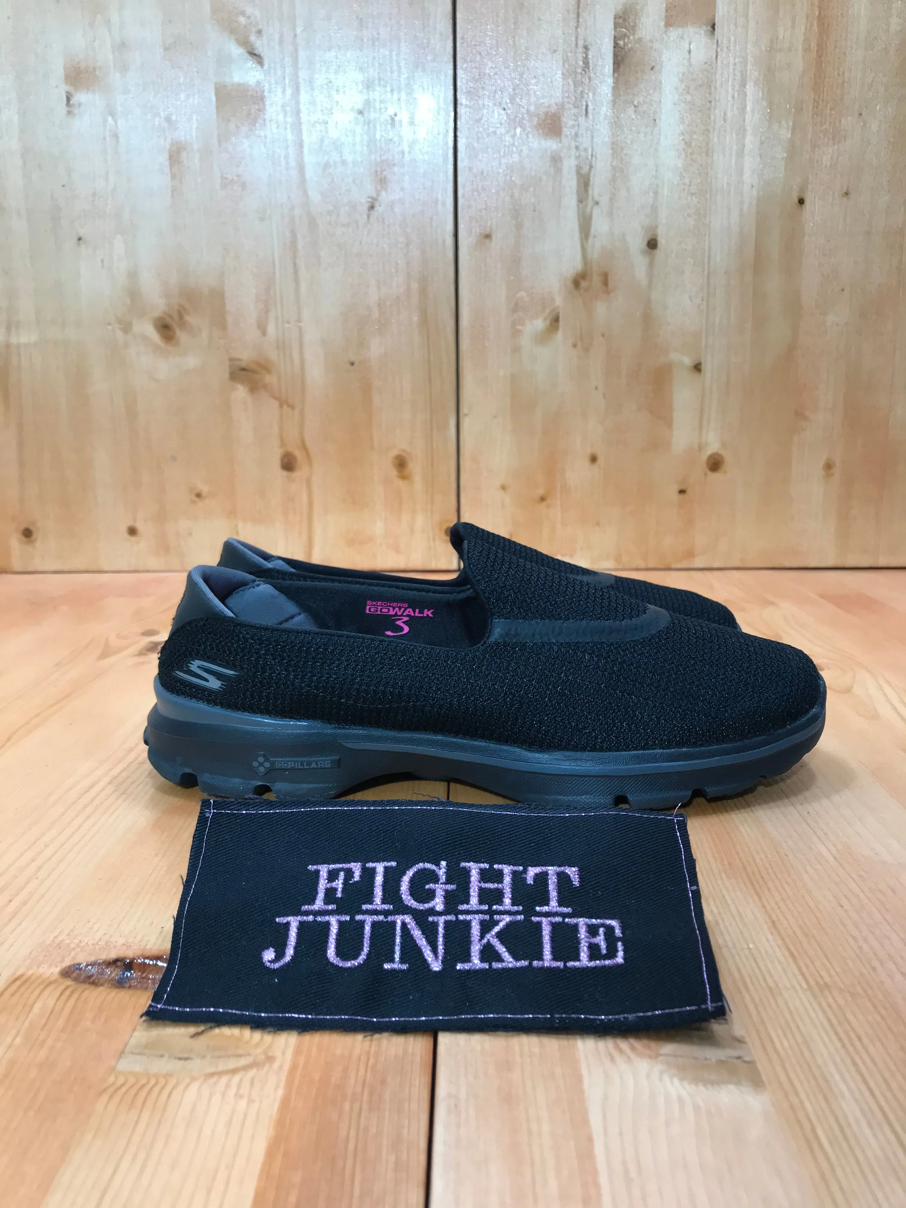 SKECHERS SKETCHERS GOWALK 3 INSIGHT Womens Size 9 Slip On Walking Shoes Triple Black