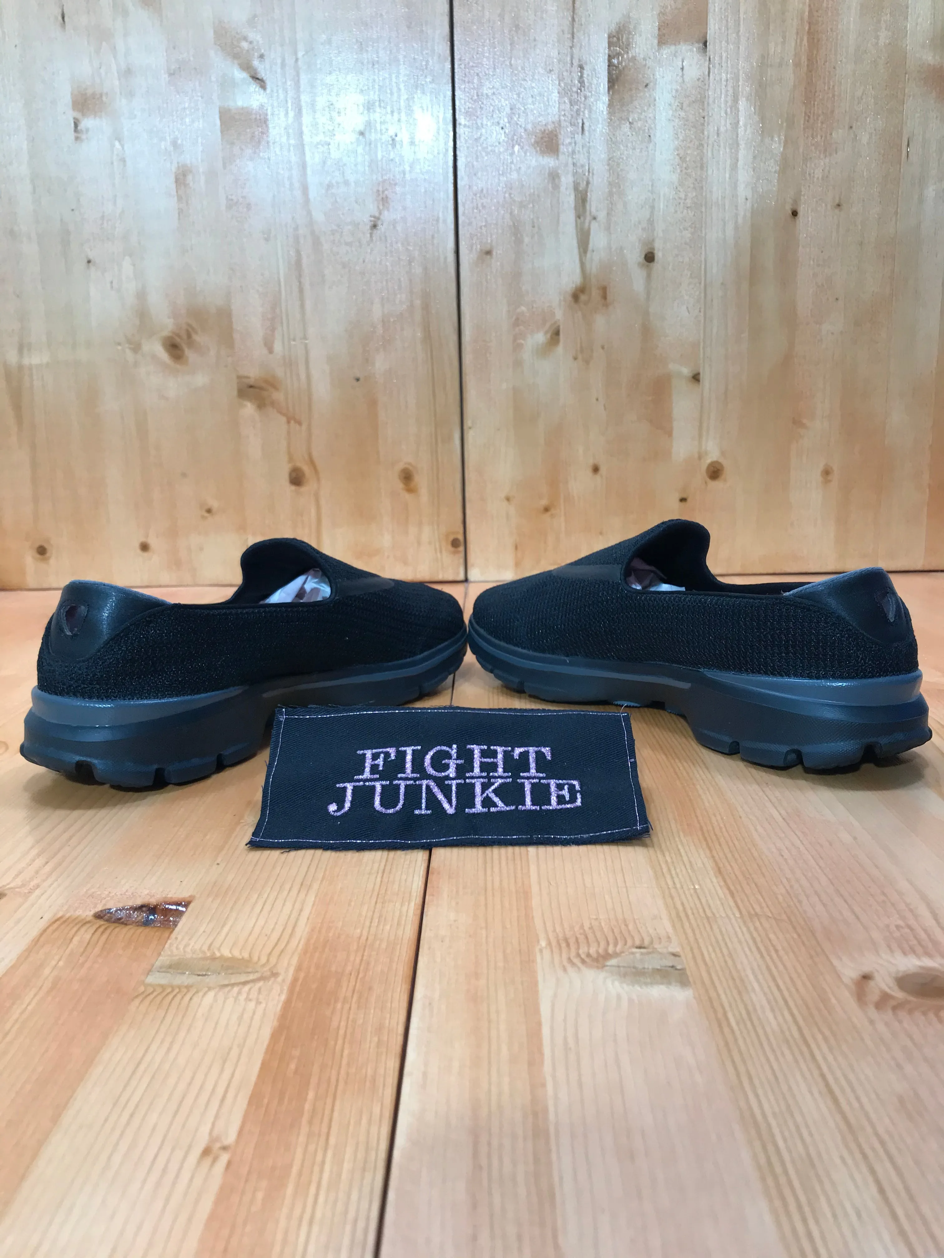 SKECHERS SKETCHERS GOWALK 3 INSIGHT Womens Size 9 Slip On Walking Shoes Triple Black